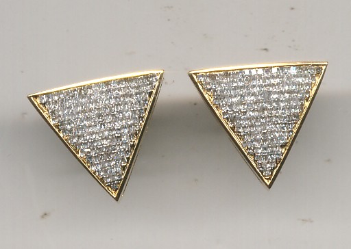 Beautiful Natural Diamond Earing